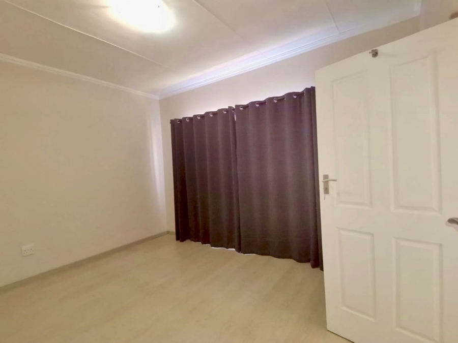 3 Bedroom Property for Sale in Fraaiuitsig Western Cape